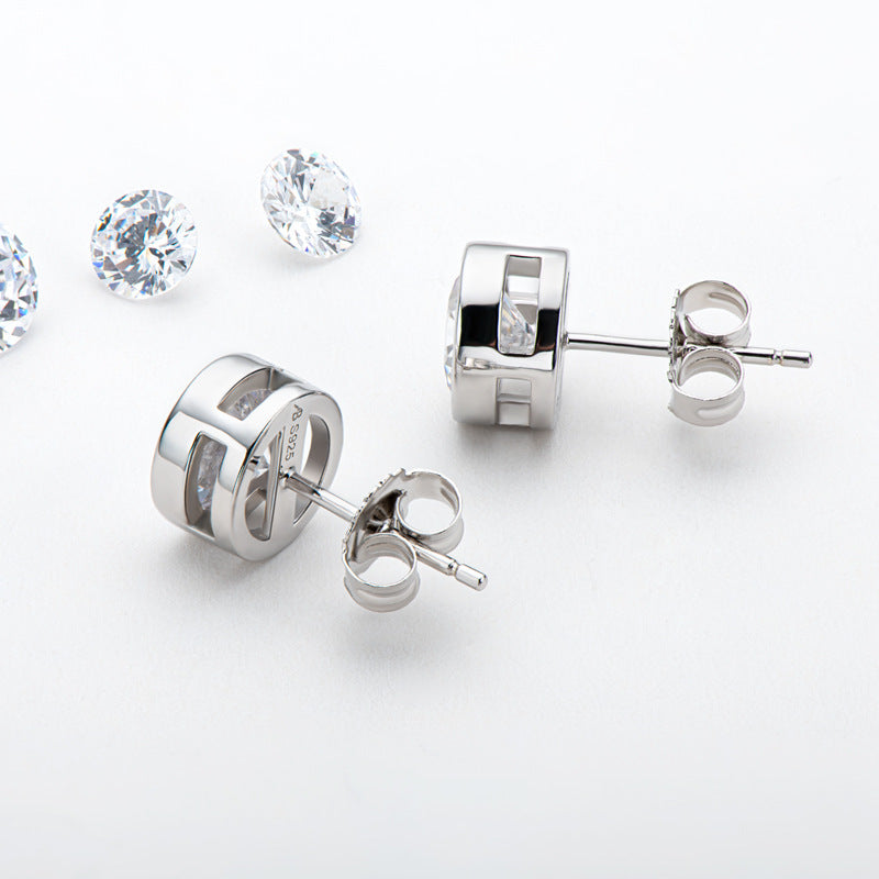 1 Carat Moissanite Stud Earrings White Gold - Amyris London