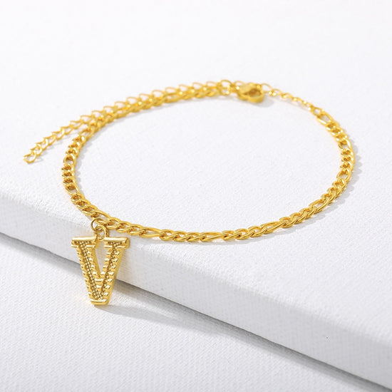 letter V initial anklet gold - Amyris London