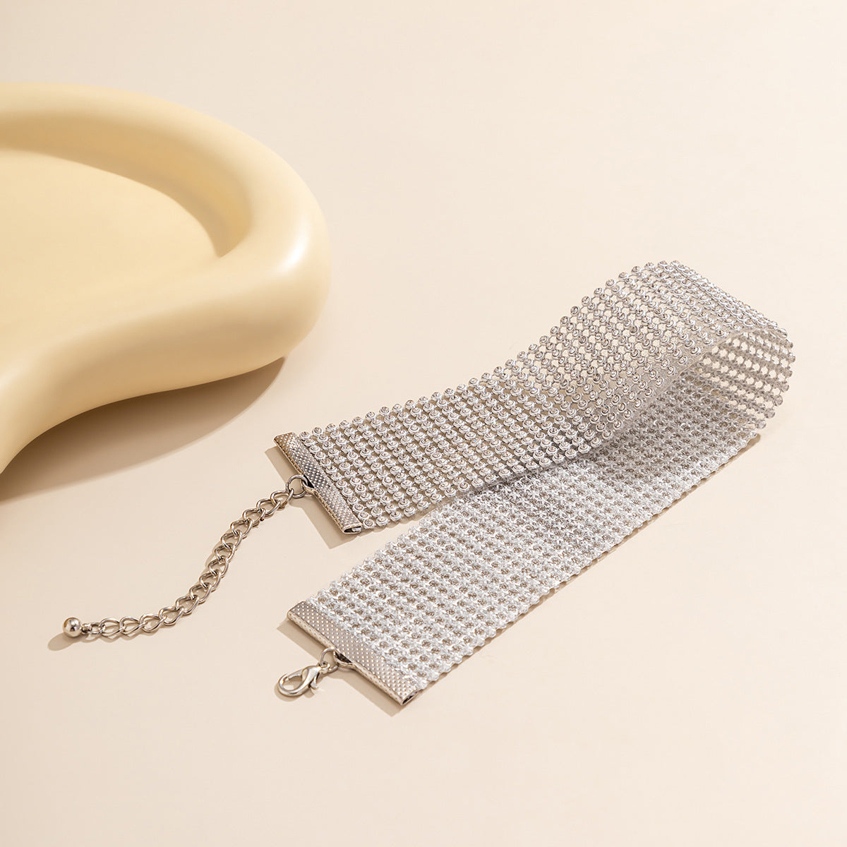 Multi-layered Wide Collar Row Choker