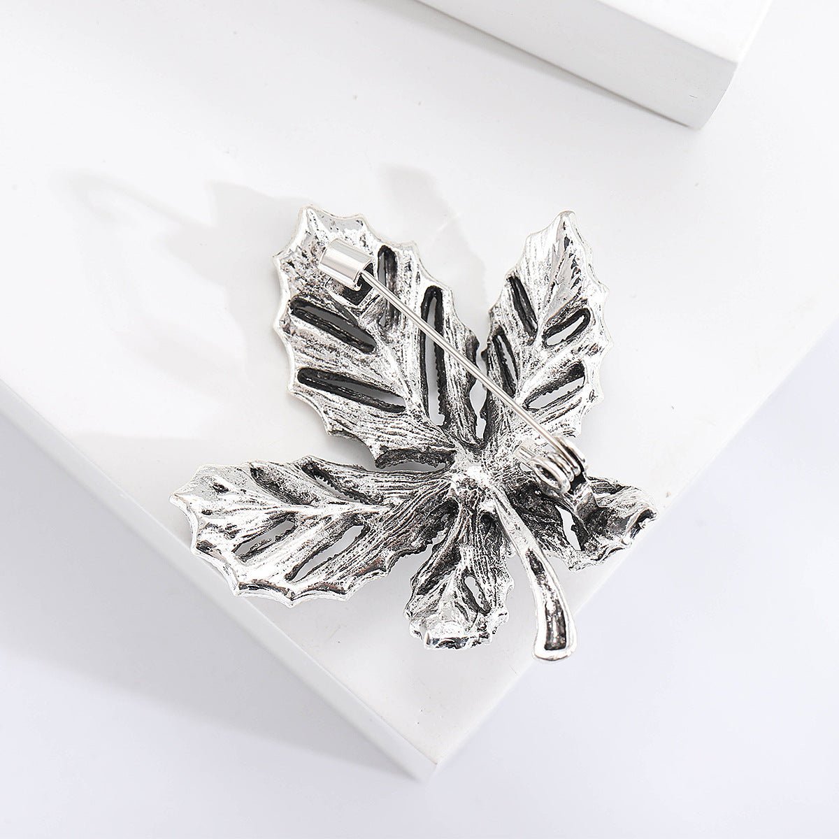 Diamante Maple Brooch - Amyris London