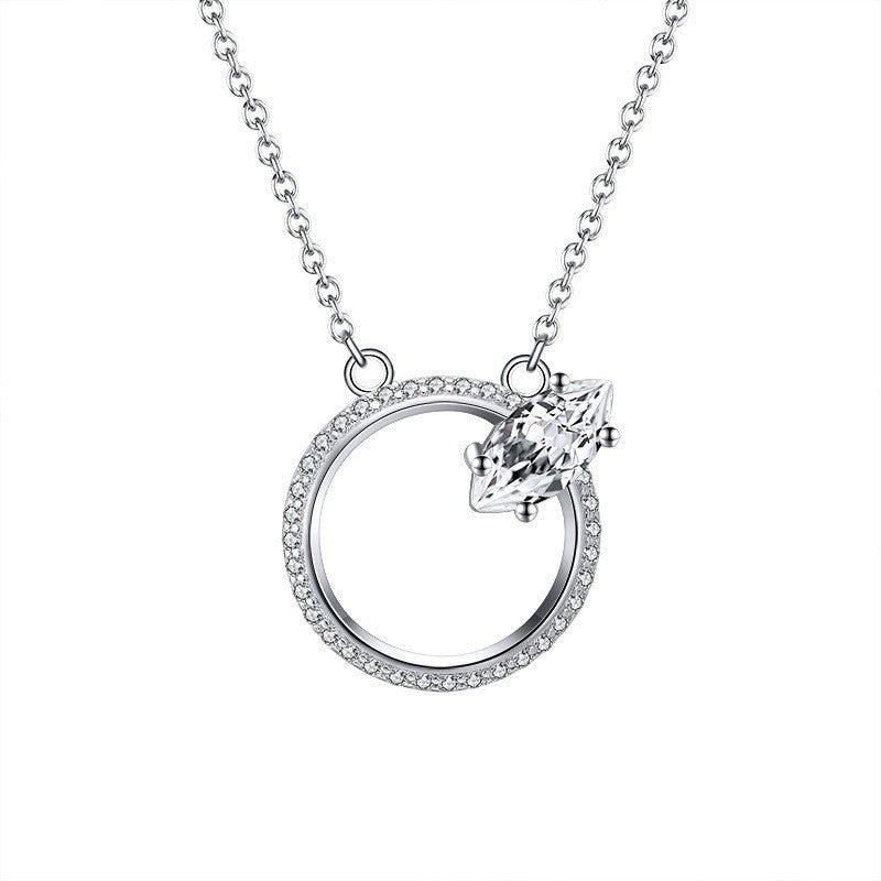 Diamond Circle Necklace - Amyris London