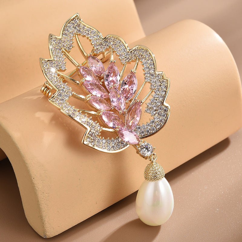 Leaf Pearl Brooch Corsage - Amyris London