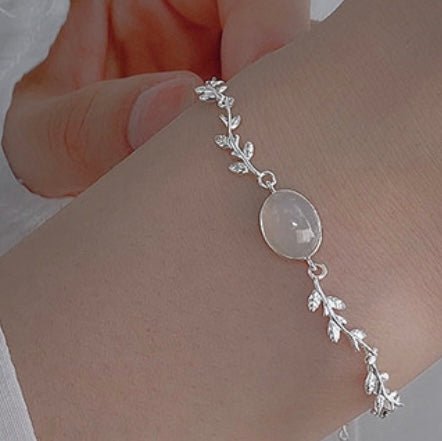 Sterling Silver Moonstone Bracelet - Amyris London